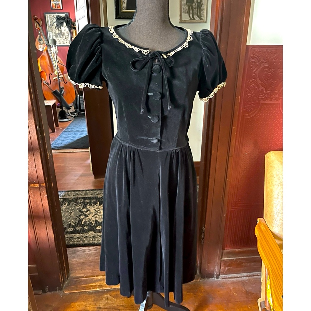 OOAK vintage goth cottagecore black velvet midi lolita puff sleeve dress